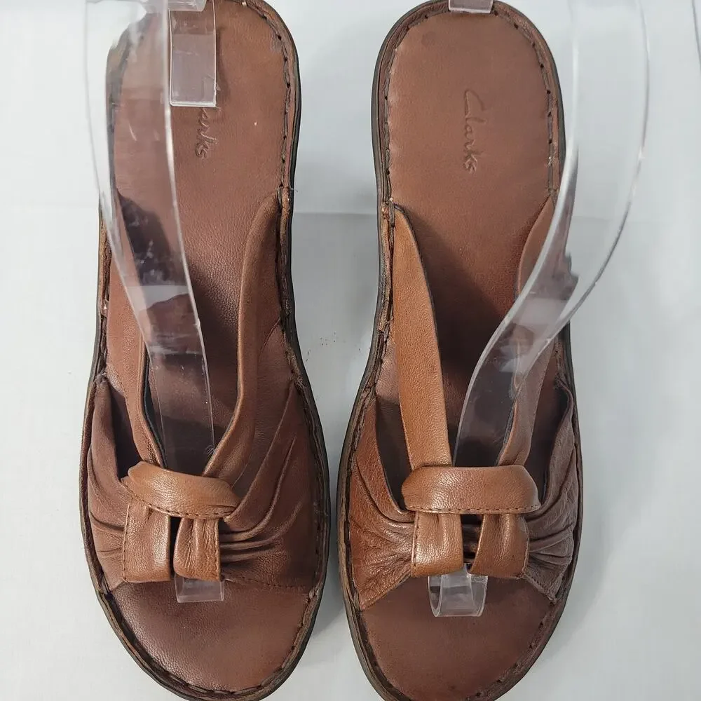 Clarks Leather Knotted Stacked Heel Slip-on Sandals size 9B Brown Boho Hippie